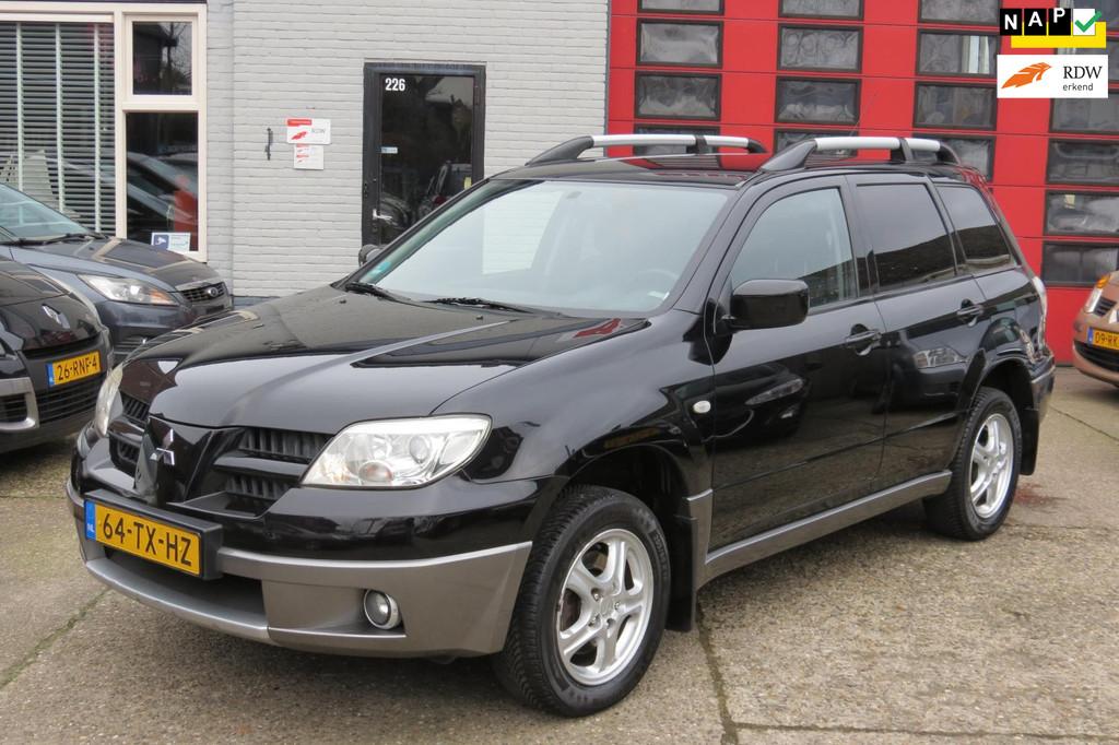 Mitsubishi Outlander Sport 2.0 Invite+ , Airco, Trekhaak, Auto's, Mitsubishi, Voorwielaandrijving, 136 pk, 4 cilinders, Metallic lak