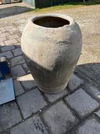 Oude pot olijfpot, Ophalen