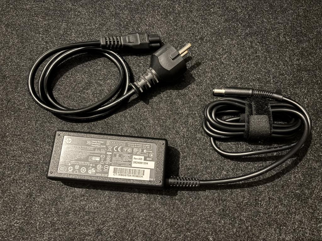 laptop adapter Originele HP voedingsadapters 65W/90W, Computers en Software, Laptop-opladers, Ophalen of Verzenden, Zo goed als nieuw