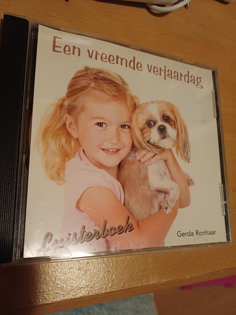 Luisterboek CD: Een Vreemde Verjaardag - Gerda Ronhaar, Ophalen of Verzenden, Gebruikt, Verhaal of Sprookje, 6 tot 9 jaar