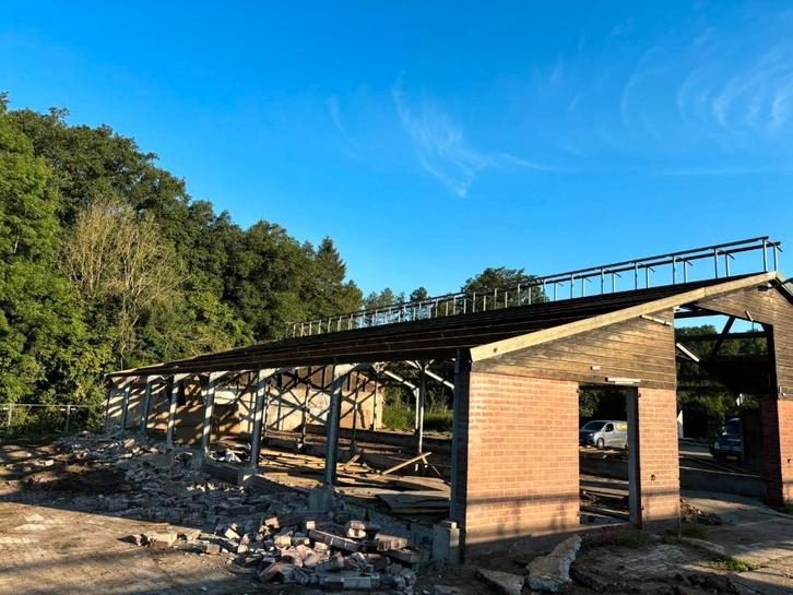 Gedemonteerde kapschuur, Gedeelte oude jongveestal, Doe-het-zelf en Verbouw, Overige Doe-het-zelf en Verbouw, Gebruikt, Ophalen of Verzenden