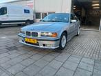 BMW 3-Serie 1.8 I 318 AUT E2 1995 Grijs, Auto's, Automaat, Achterwielaandrijving, 4 cilinders, 1796 cc