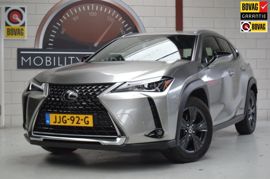 Lexus UX 200 Pref. Line BENZINE, GEEN DEUKJE OF KRASJE!, Auto's, Lexus, LED verlichting, Gebruikt, 4 cilinders, 1435 kg
