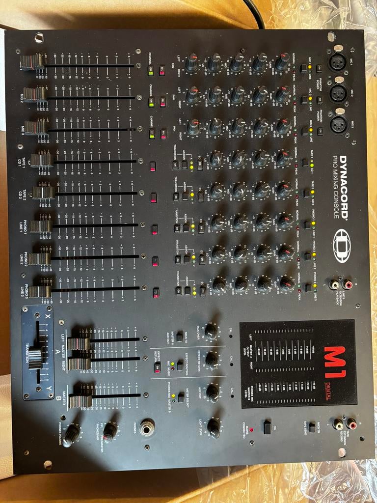 Dynacord M1, Muziek en Instrumenten, Mengpanelen, Ophalen, Zo goed als nieuw