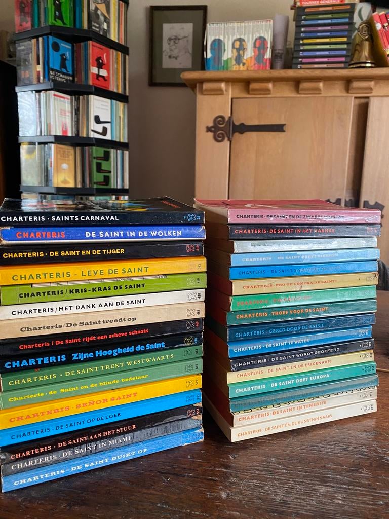 32 x.   De Saint, Boeken, Detectives, Ophalen of Verzenden, Gelezen