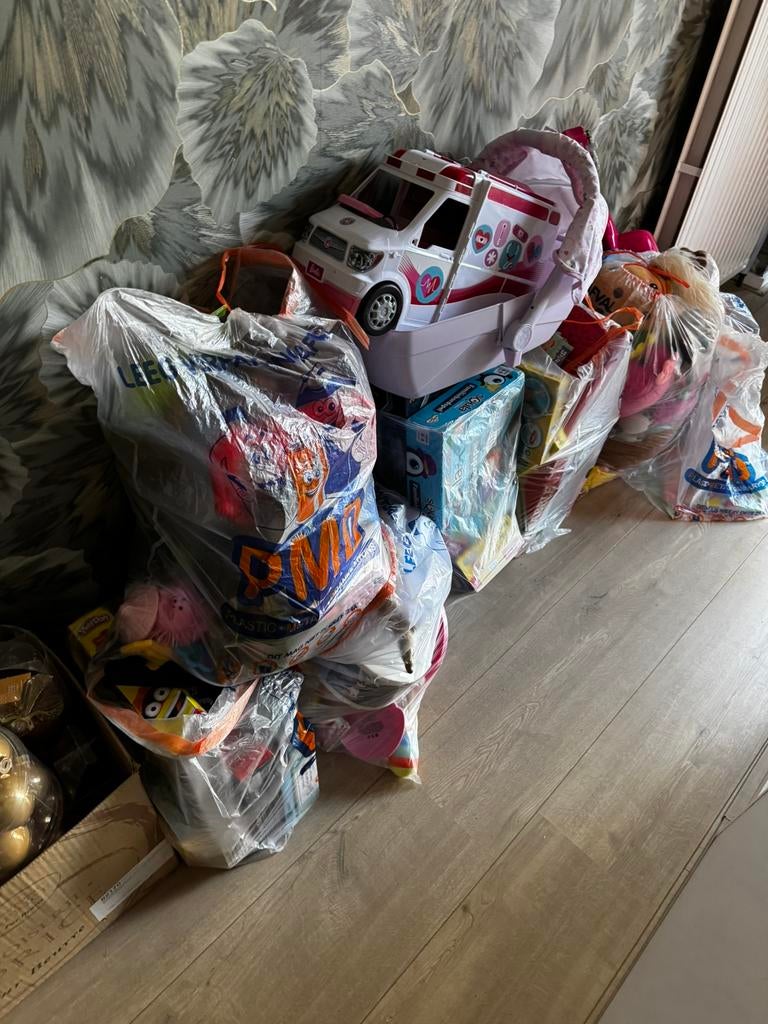 Zakken vol speelgoed, Ophalen, Gebruikt