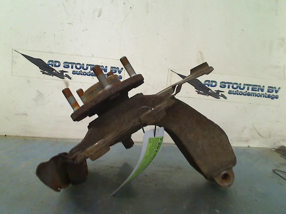 Fusee Rechts Voor Volvo V50 (MW) (2004-04/2010-12), Gebruikt, Siegburger Straße 229, Köln 50679, , Duitsland, Info@volvocars.com