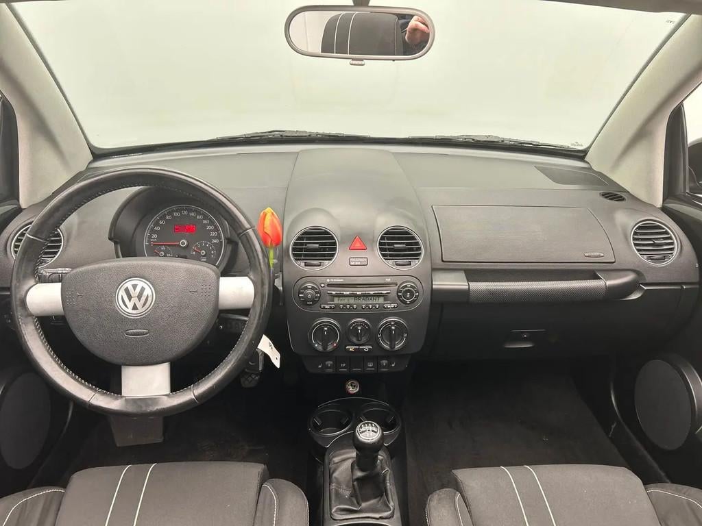 Volkswagen New Beetle Cabriolet 1.6 Trendline | € 8.450,00, Gebruikt, Beetle (Kever), 4 cilinders, Cabriolet