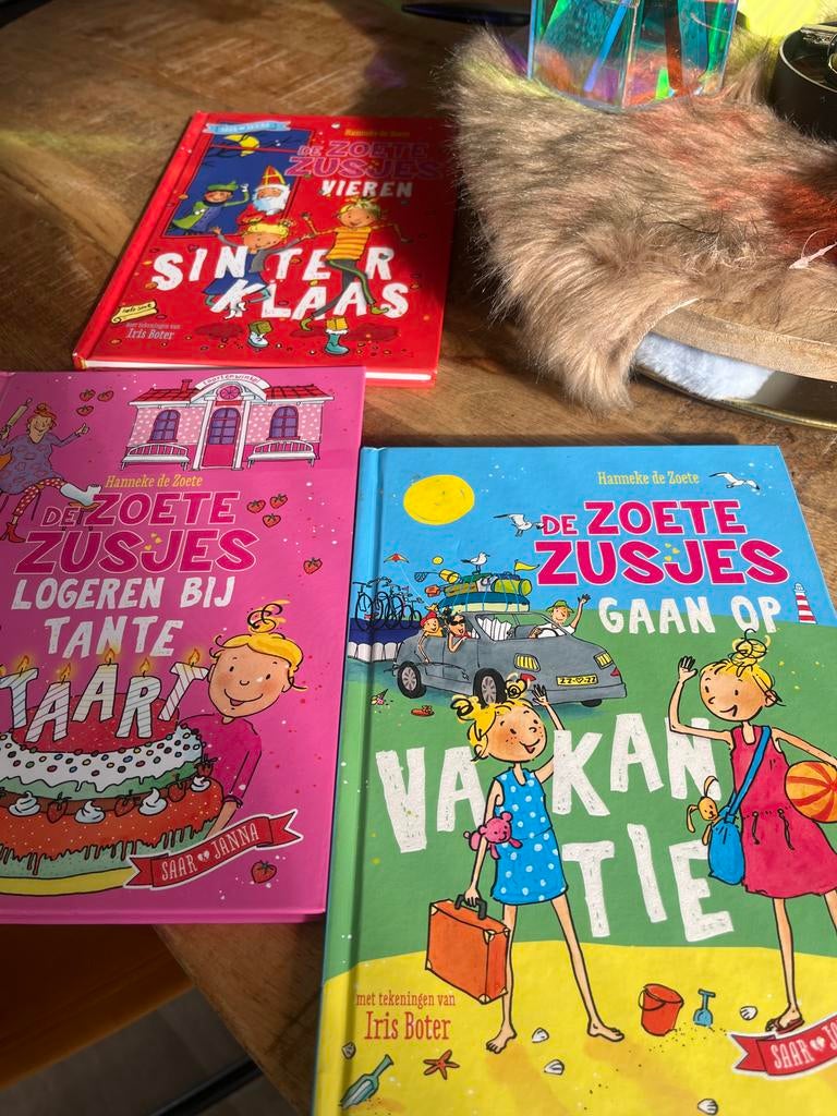 De Zoete Zusjes boeken: Sinterklaas, Logeren, Vakantie, Ophalen of Verzenden, Zo goed als nieuw, Fictie algemeen