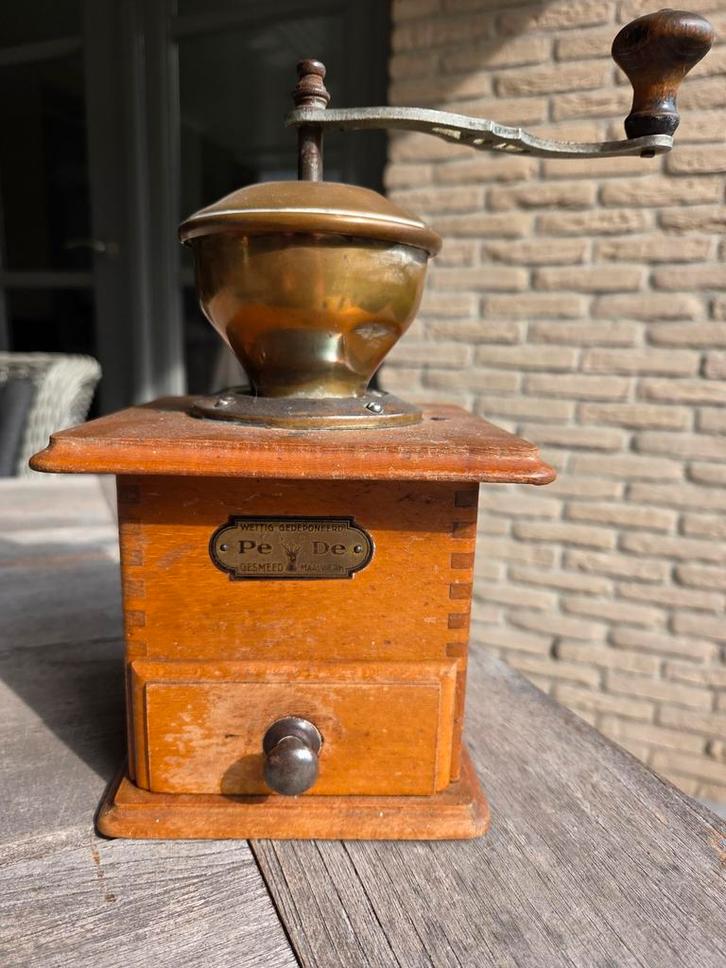 PeDe koffiemolen, Antiek en Kunst, Antiek | Keukenbenodigdheden, Ophalen of Verzenden