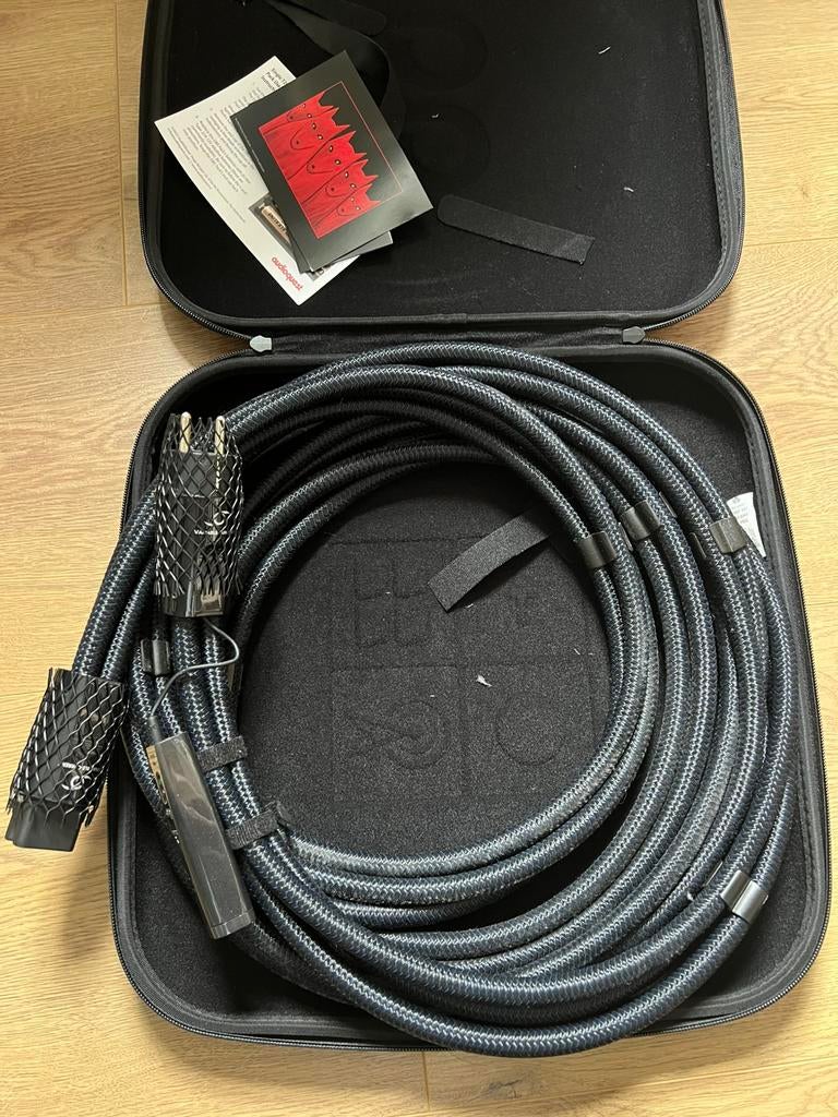 AudioQuest Hurricane high current power cable 4m., Audio, Tv en Foto, Audiokabels en Televisiekabels, Ophalen, Zo goed als nieuw