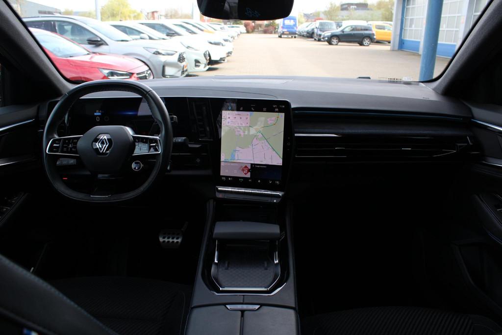 Renault Austral 1.2 E-Tech full hybrid 200 iconic esprit Alp, Auto's, Renault, Gebruikt, 1199 cc, 2 kWh, Alcantara