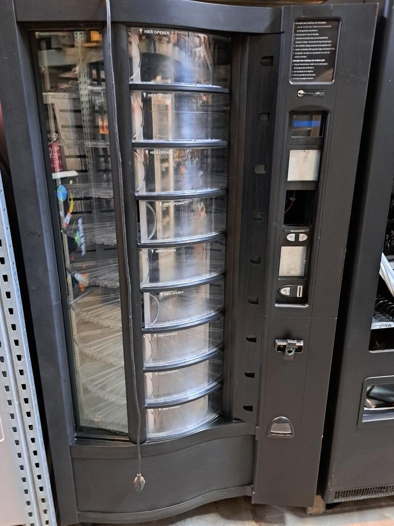 Zuivel / fruit automaat gekoeld, Ophalen