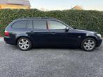 BMW 5-serie Touring 525xi High Executive Automaat | Panorama, Auto's, Automaat, Gebruikt, 2000 kg, Blauw