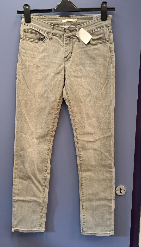 Levi Levi's 712 slim licht grijze jeans mt 28 / S nr 46978, ., Ophalen of Verzenden, Zo goed als nieuw, Maat 36 (S)