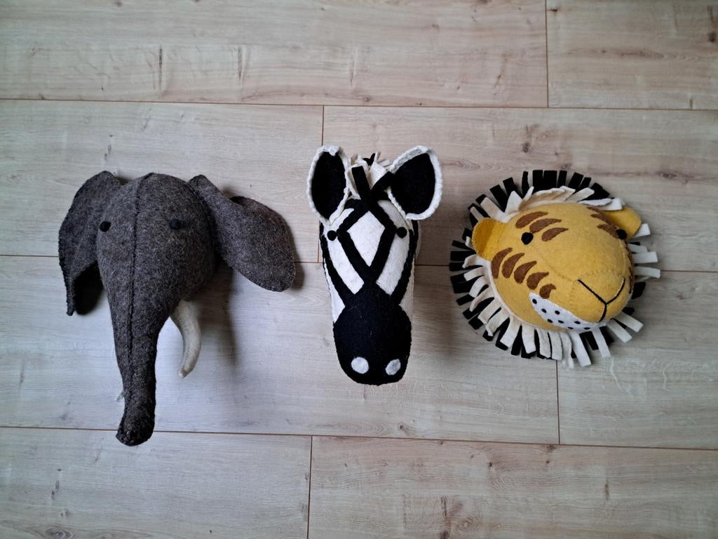 Wanddecoratie dierenkoppen Loods 5 - leeuw, zebra en olifant, Ophalen, Zo goed als nieuw, Wanddecoratie
