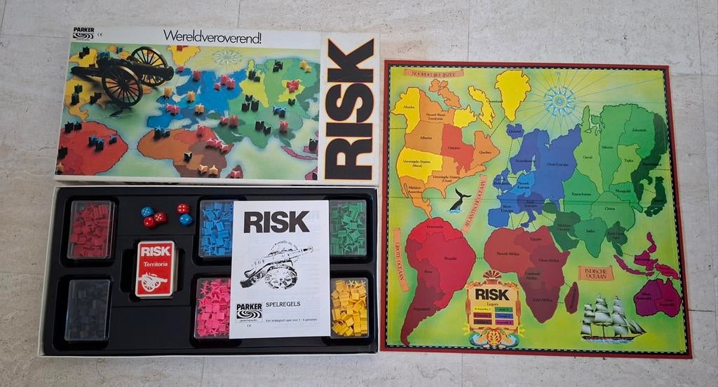 Risk vintage spel compleet ZGAN, Ophalen of Verzenden, Zo goed als nieuw