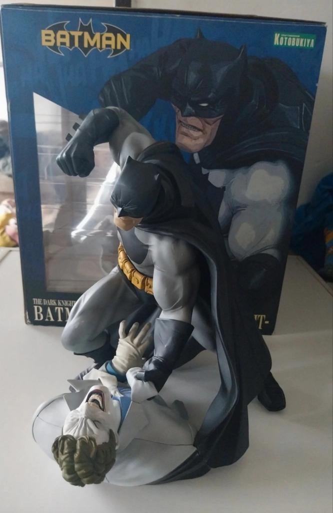 Kotobukiya Batman vs Joker ARTFX Statue ~32, Verzamelen, Beelden en Beeldjes, Ophalen of Verzenden, Gebruikt