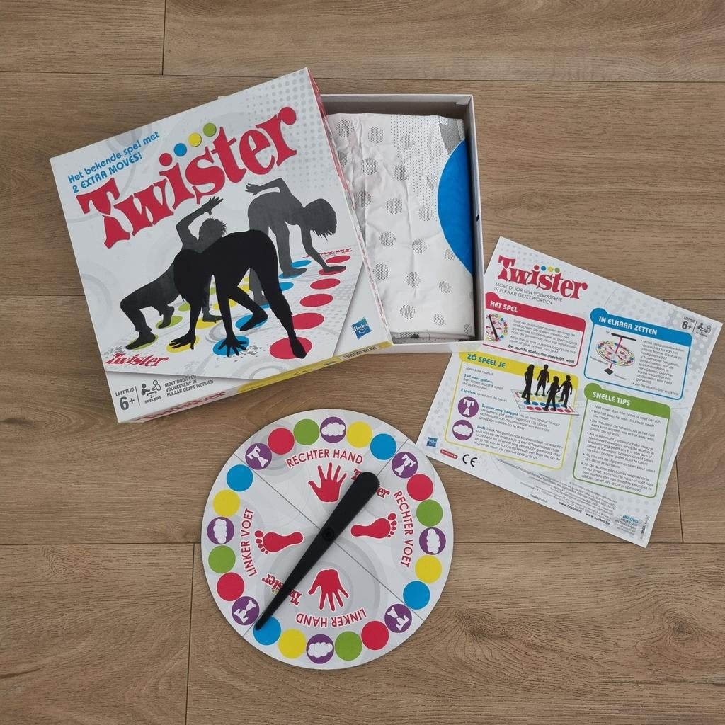 Twister spel compleet, Hobby en Vrije tijd, Gezelschapsspellen | Bordspellen, Vijf spelers of meer, Ophalen of Verzenden, Zo goed als nieuw