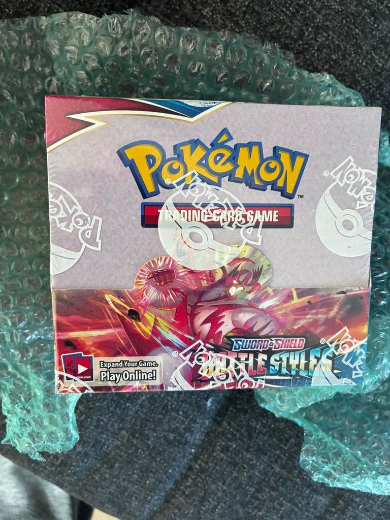 Battle styles booster box, Ophalen of Verzenden, Zo goed als nieuw, Boosterbox