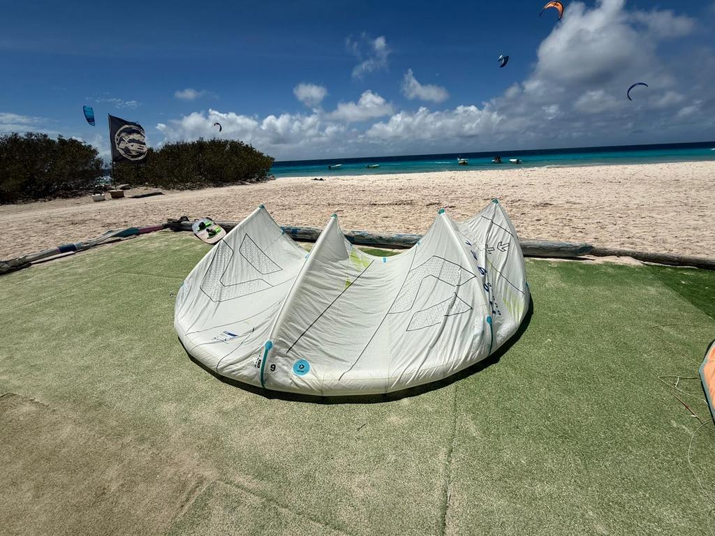 Duotone Rebel SLS 9m 2025 model Kite met ClickBar, Watersport en Boten, Kitesurfen, 9 m², Bar, Geen board, Ophalen of Verzenden