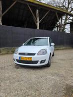 Ford Fiësta 1.4 16V 5DR 2008 Wit, Auto's, Voorwielaandrijving, 40 €/maand, 4 cilinders, Wit