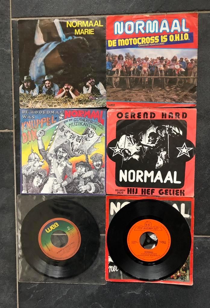 Normaal Oerend hard etc. 6 singles, Cd's en Dvd's, Vinyl Singles, Gebruikt, Nederlandstalig, Ophalen