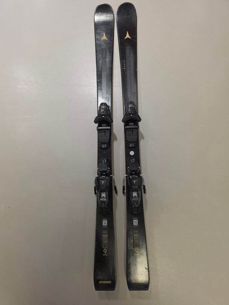 ATOMIC C9 REVOSHOCK LIGHT + M10 GW 143CM, Smutsstraat 12, 140 tot 160 cm, Gebruikt, Info@baumsport.nl