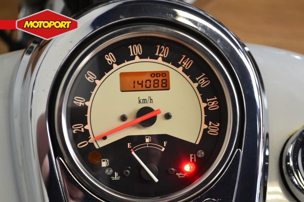 Kawasaki VN900 CLASSIC (bj 2010), Motoren, Motoren | Kawasaki, Chopper, Bedrijf, Info@kawasaki.nl, Jacobus Spijkerdreef 1-3
2132 PZ  Hoofddorp, NL