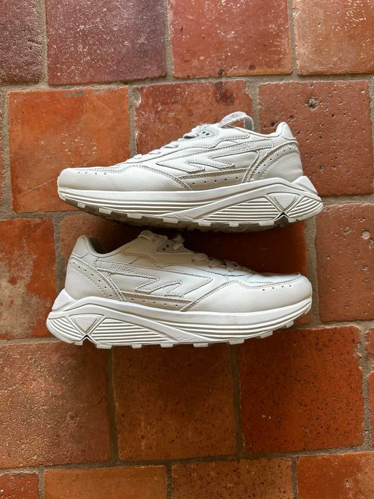 Hi-Tec sneaker maat 43, Overige kleuren, Ophalen of Verzenden, Sneakers of Gympen, Zo goed als nieuw