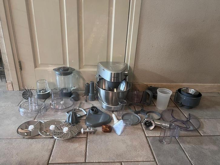 Kenwood keukenmachine, Witgoed en Apparatuur, Keukenmixers, Gebruikt, 4 liter of meer, 3 snelheden of meer, Ophalen