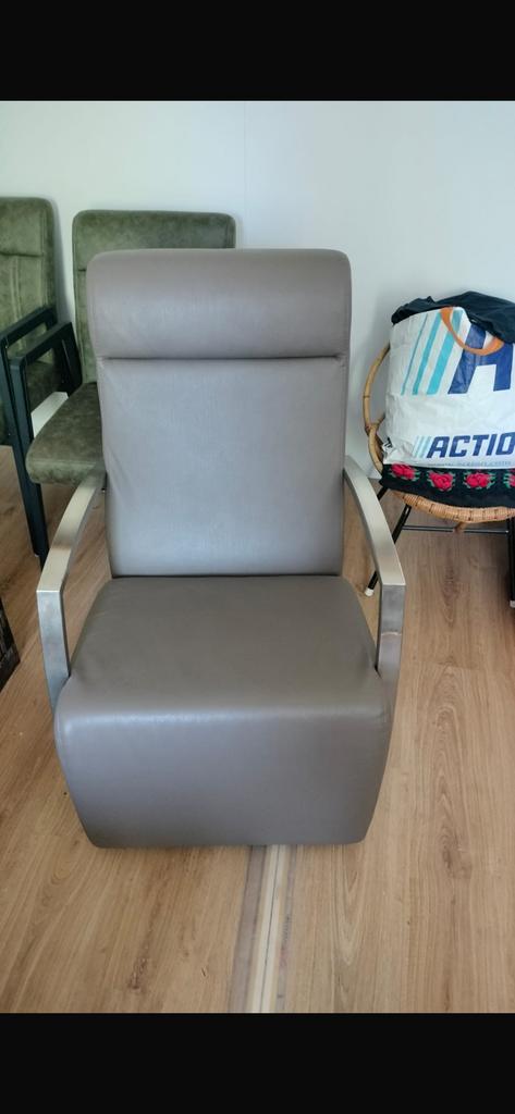 Stoel, Huis en Inrichting, Ophalen, Zo goed als nieuw, 75 tot 100 cm, 50 tot 75 cm