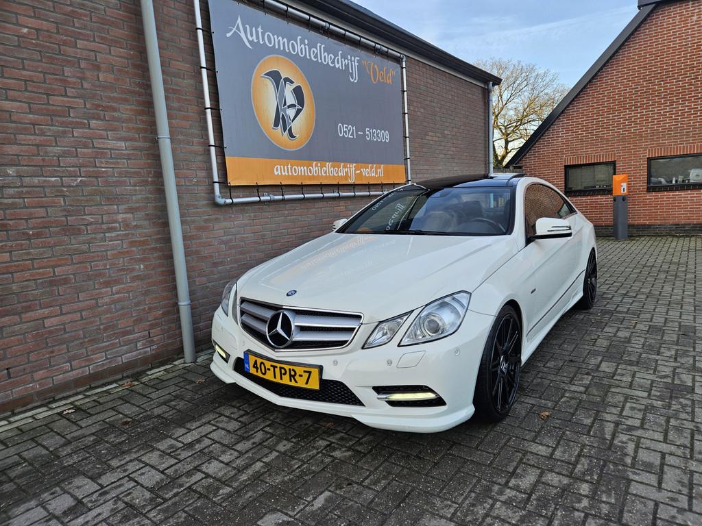 Mercedes-Benz E-Klasse Coupé 350 CGI Avantgarde (bj 2012), Auto's, Mercedes-Benz, Automaat, Euro 5, Achterwielaandrijving, Zwart
