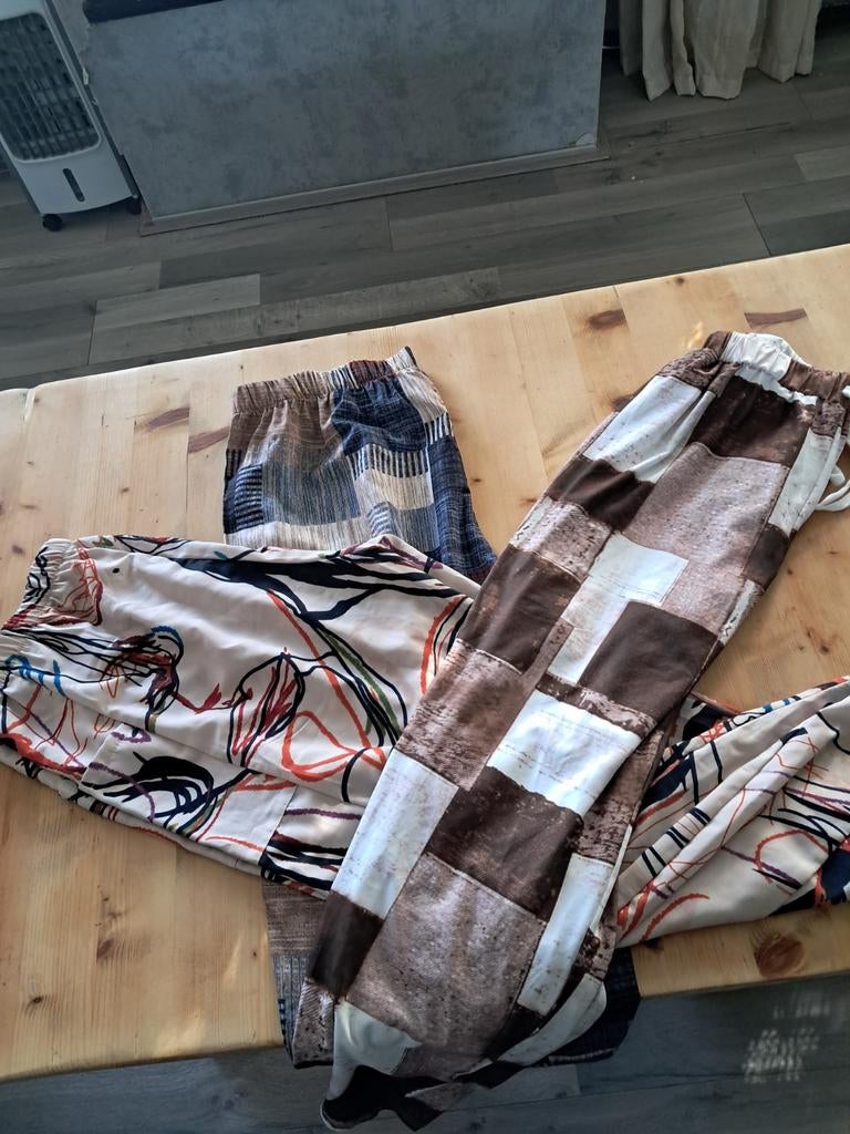 3 voorjaar/zomer broeken 46/48, Ophalen of Verzenden, Zo goed als nieuw, Maat 46/48 (XL) of groter, Lang