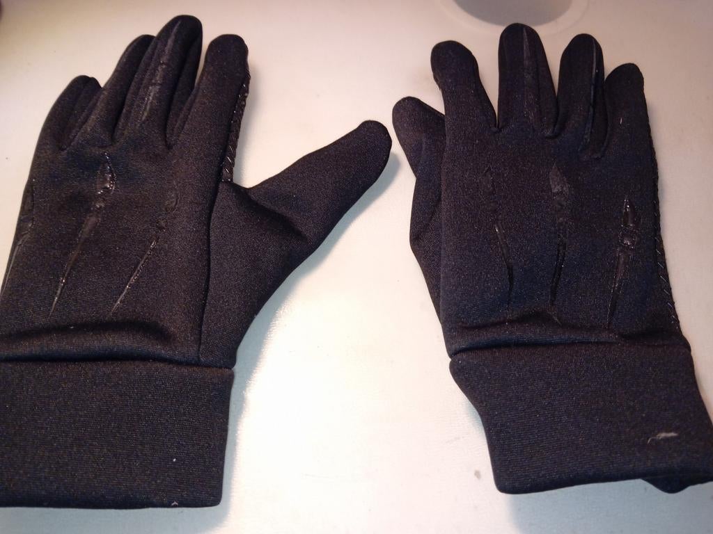 Zwarte handschoenen - Nooit gebruikt, Kleding | Dames, Mutsen, Sjaals en Handschoenen, Ophalen, Nieuw, Handschoenen