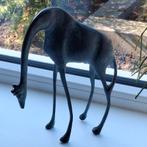Brons giraffe 25 /30 cm hoog ...zeer appart !!, Ophalen of Verzenden
