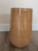 Oker gele vaas incl gouden takken, de vaas is 25cm hoog,, Huis en Inrichting, Woonaccessoires | Vazen, Ophalen, Geel, Aardewerk of Porselein