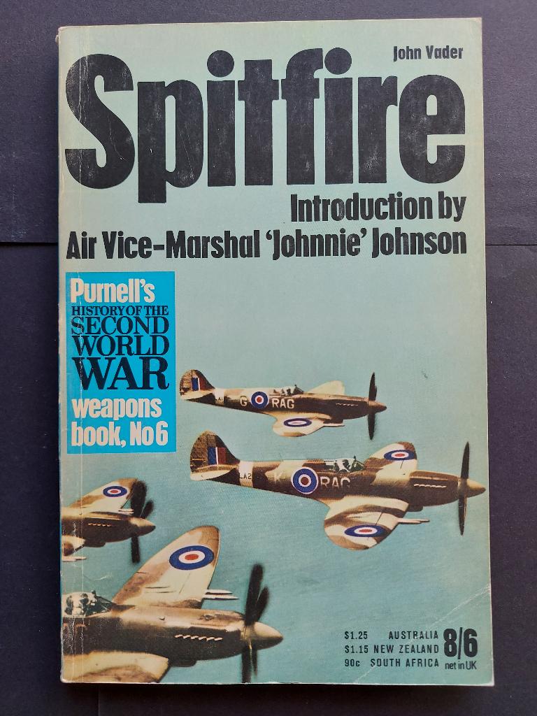 Boek Spitfire (BK553), Boeken, Ophalen of Verzenden, Luchtmacht, Tweede Wereldoorlog, Gelezen