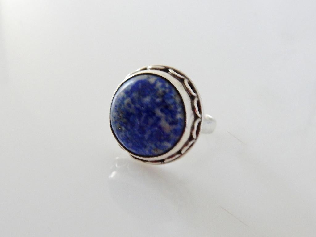 Vintage zilveren ring met lapis lazuli - ringmaat 18, 18 tot 19, Gebruikt, Ophalen of Verzenden, Met edelsteen