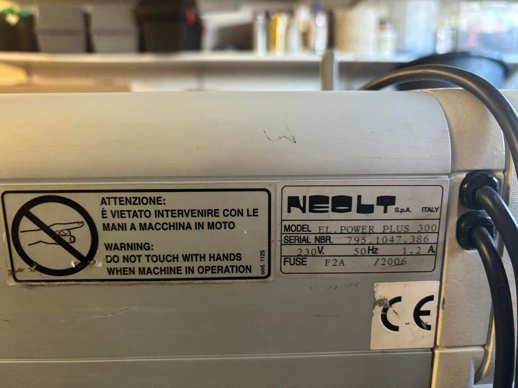 Neolt Electro Trim 300, Doe-het-zelf en Verbouw, Werkbanken, Ophalen, Gebruikt
