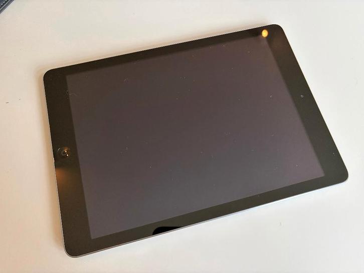 Apple Ipad Air model A1474 perfecte staat, Computers en Software, Apple iPads, Zo goed als nieuw, Apple iPad Air, Wi-Fi, 10 inch