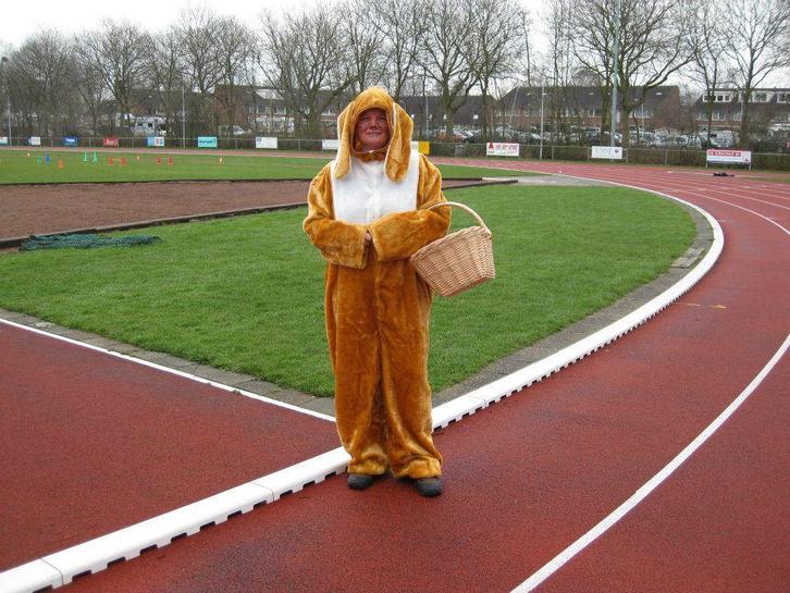 Verhuur paashaas €18 , met schmink en mand €22, Kleding | Dames, Carnavalskleding en Feestkleding, Zo goed als nieuw, Kleding