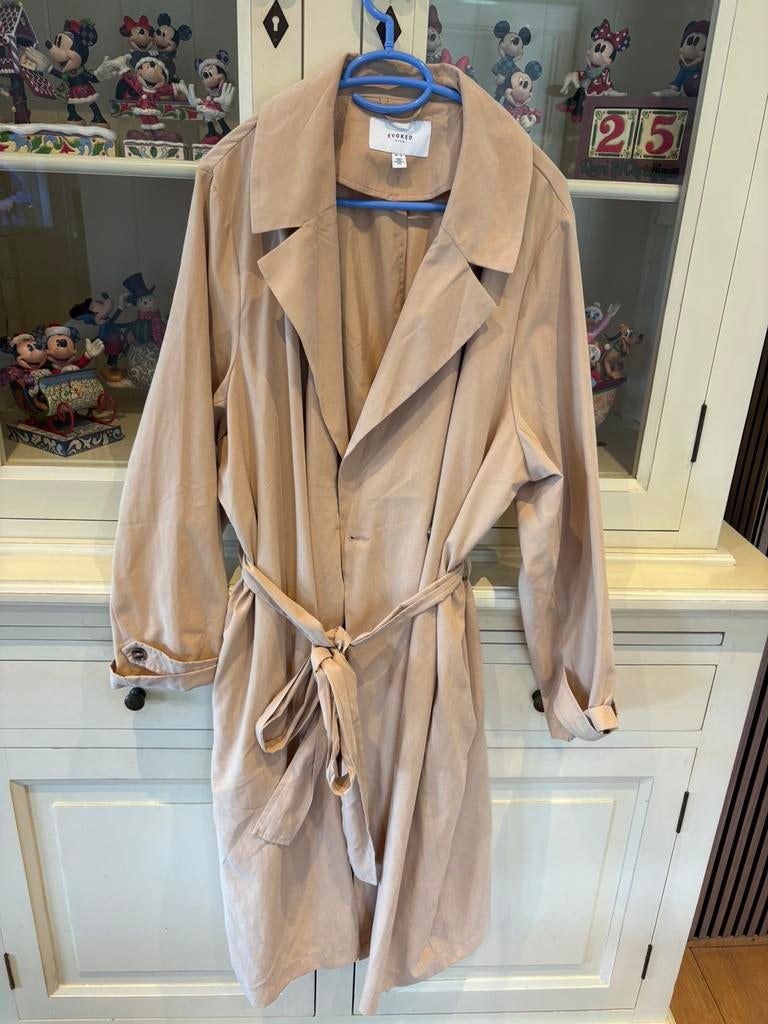 Plussize Trenchcoat van Evoked (maat 52), Kleding | Dames, Grote Maten, Ophalen of Verzenden