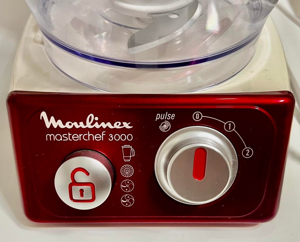 Moulinex Masterchef 3000 keukenmachine zo goed als nieuw, Ophalen of Verzenden, Zo goed als nieuw, Vaatwasserbestendig, 2 snelheden
