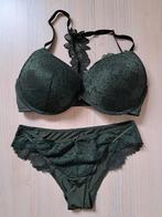 Hunkemöller push-up BH 80D en slip M setje, Hunkemöller, Ophalen of Verzenden, Groen, Setje