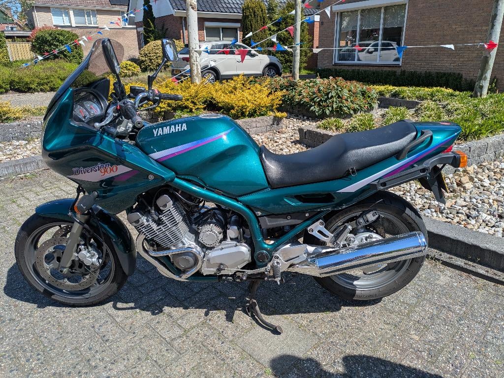 toermotor Yamaha XJ 900S, Cardan-aandrijving, Occasion, 4 cilinders, Motorrijbewijs A