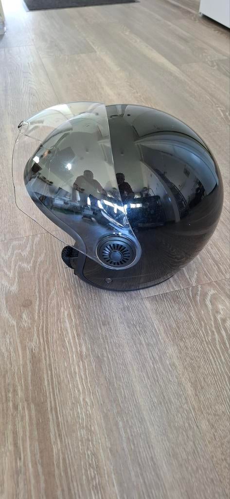 Mooie Vito helm voor scooter - Glanzend zwart, Fietsen en Brommers, Brommerhelmen, Ophalen, Gebruikt, Small, Vito