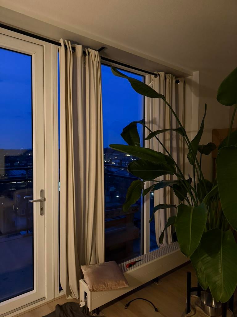 Beige gordijnen, 3 stuks, Ophalen of Verzenden, Zo goed als nieuw, Beige, 200 cm of meer