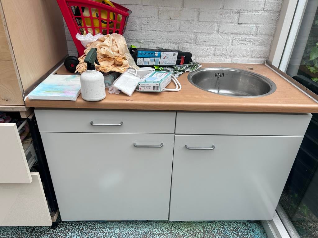 Gratis keukenblok met spoelbak, Huis en Inrichting, Keuken | Keukenelementen, Ophalen, Gebruikt, Minder dan 100 cm, Grijs