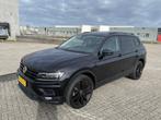 Volkswagen Tiguan 2.0 TSI 190pk 4MOTION 7PERS-DSG 2019 Zwart, Auto's, Volkswagen, Automaat, USB, 1984 cc, 7 stoelen